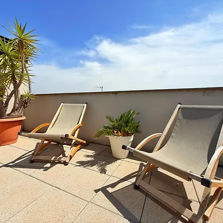 Domuum Holidays - Mar Apartment *